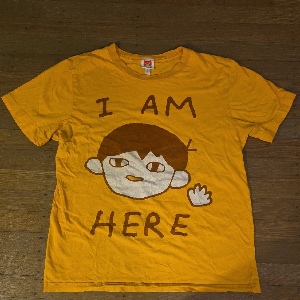 OMOCAT Mustard 'I Am Here' Tee. Size Medium